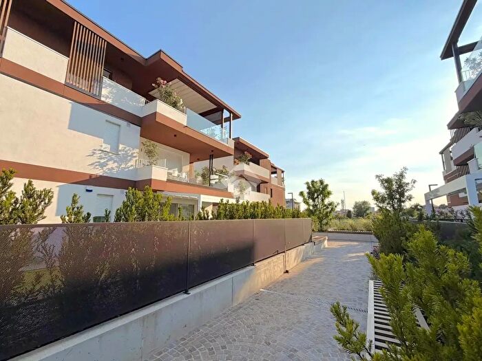 Appartamento trilocale in vendita in Via Belgio, Castelfranco Veneto