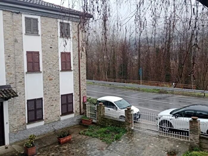 Appartamento con 11 locali in vendita in Varzi Pavia Lombardia Italia, Varzi
