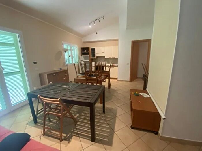 Appartamento trilocale in vendita in Strada Pose, Castellaro