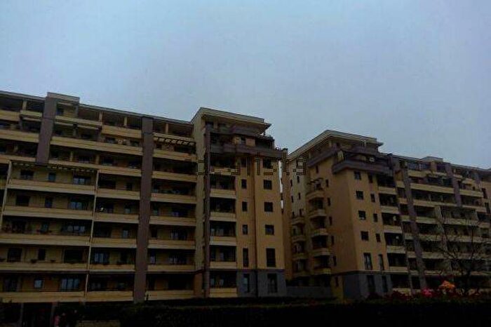 Appartamento trilocale in affitto in Via Pompeo Marchesi, Quarto Cagnino, Milano