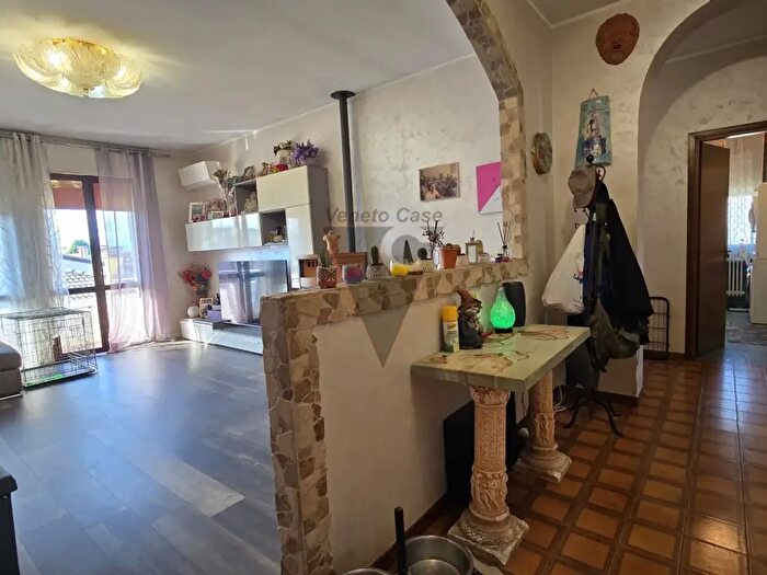 Appartamento quadrilocale in vendita in Vicolo Antonio Pacinotti, Campagna Lupia