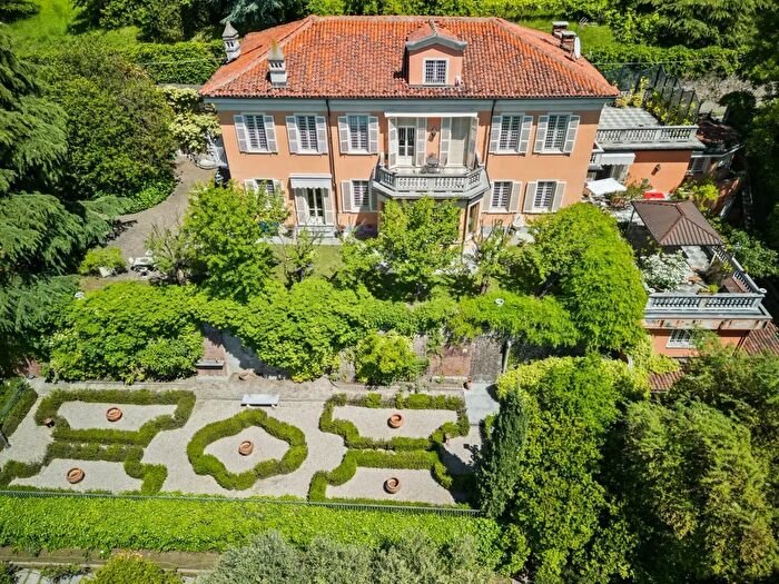 Casa con 20 locali in vendita in Strada Comunale Santa Margherita, Torino