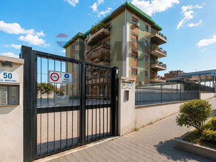 Appartamento quadrilocale in vendita in Viale Marco Polo, Catania