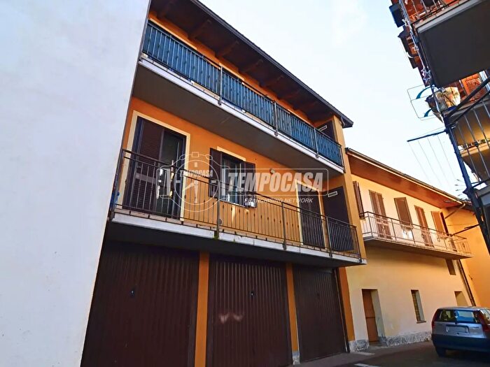 Appartamento bilocale in affitto in Via Salvatore Mura a, Front