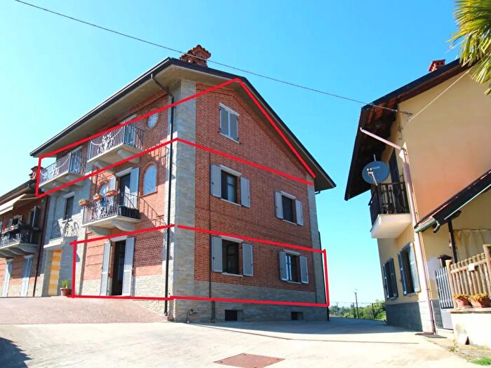 Appartamento quadrilocale in vendita in Via Lame, Cisterna D'Asti