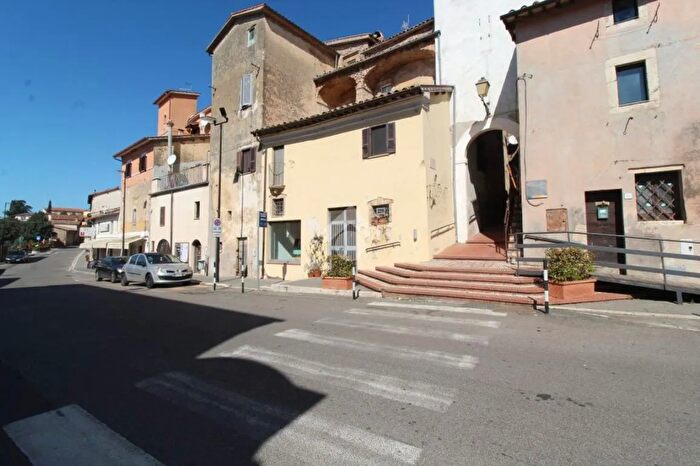 Appartamento monolocale in vendita in Via Roma, Castelnuovo Di Farfa