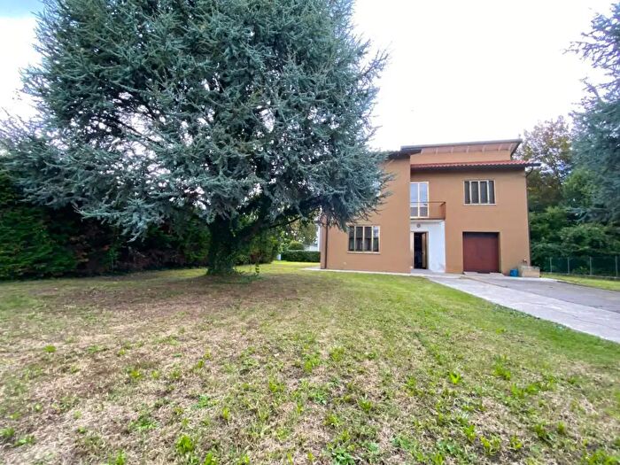 Casa con 5 locali in vendita in Noale