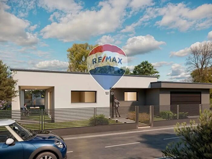 Casa quadrilocale in vendita in Appiano Gentile