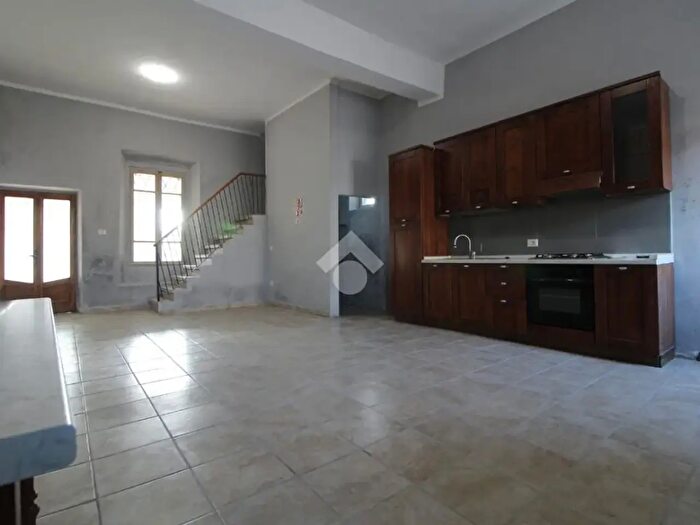 Casa quadrilocale in vendita in Via a Manzoni, Dello