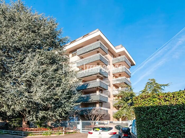 Appartamento bilocale in vendita in Via Francesco Baracca, Saronno