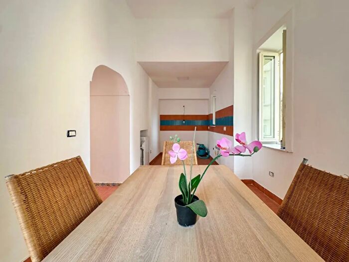 Appartamento trilocale in affitto in Via del Parco Carelli, Napoli