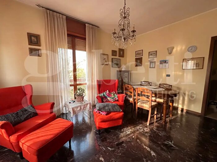 Appartamento trilocale in vendita in Via Famiglia Boccacci, Brescia