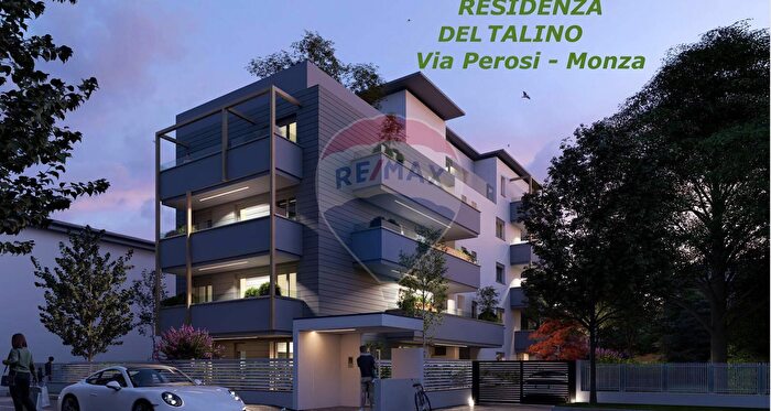 Appartamento trilocale in vendita in Via Perosi, Monza