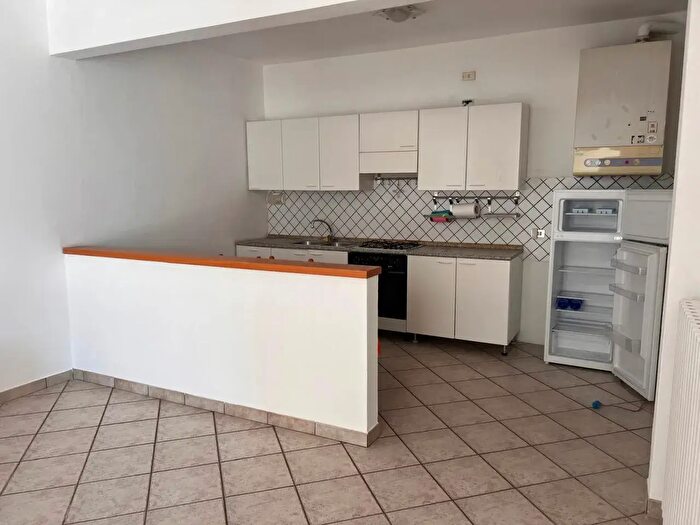 Appartamento con 5 locali in vendita in Via Montegranello, Cesena