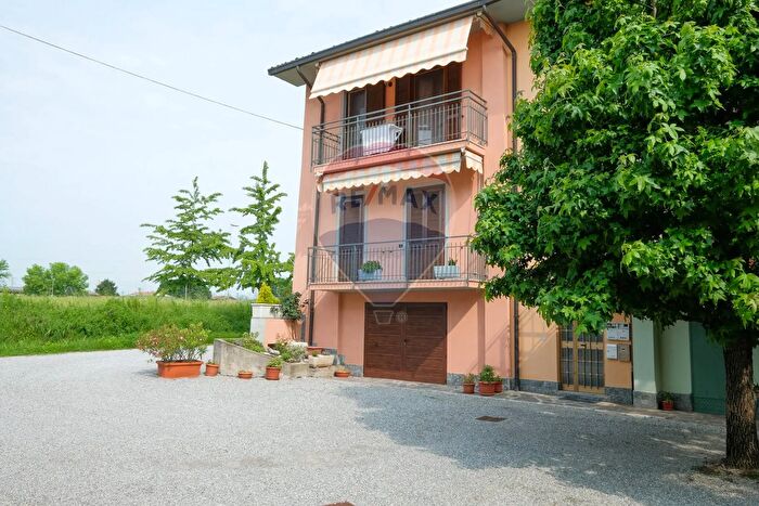 Appartamento trilocale in vendita in Solza