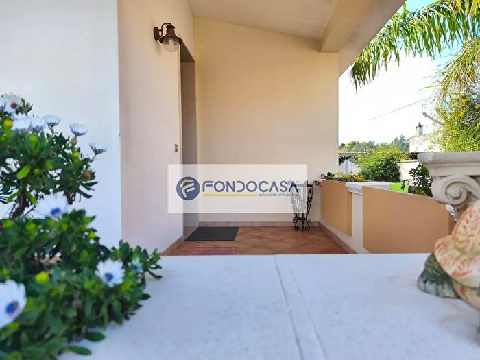 Casa quadrilocale in vendita in Via Ugolino Vivaldi, Lecce