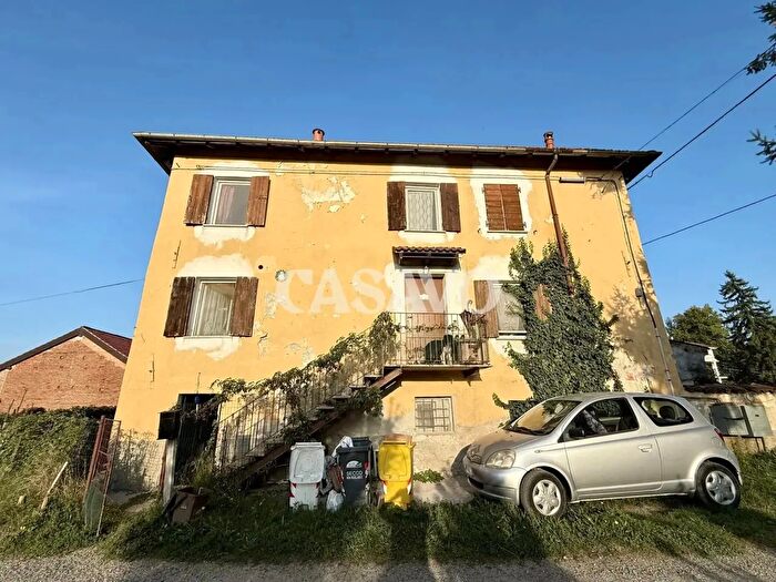 Casa quadrilocale in vendita in Via Molare, Ovada