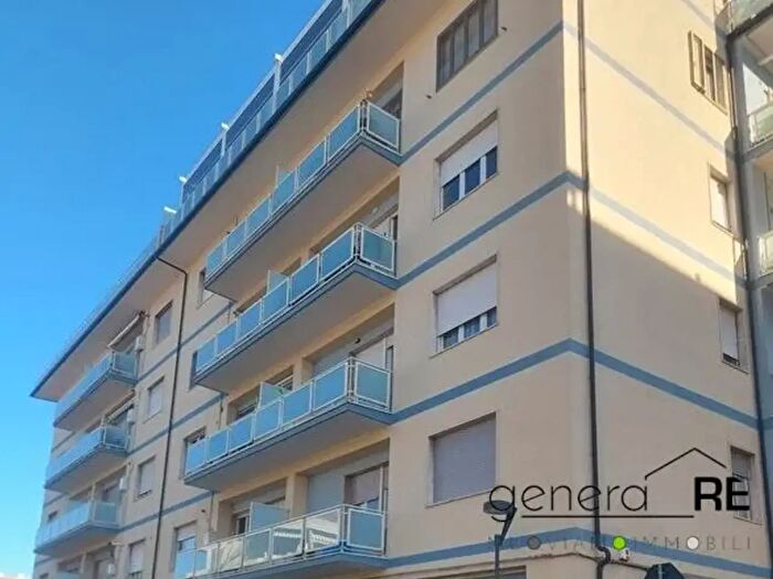Appartamento trilocale in vendita in Pescara