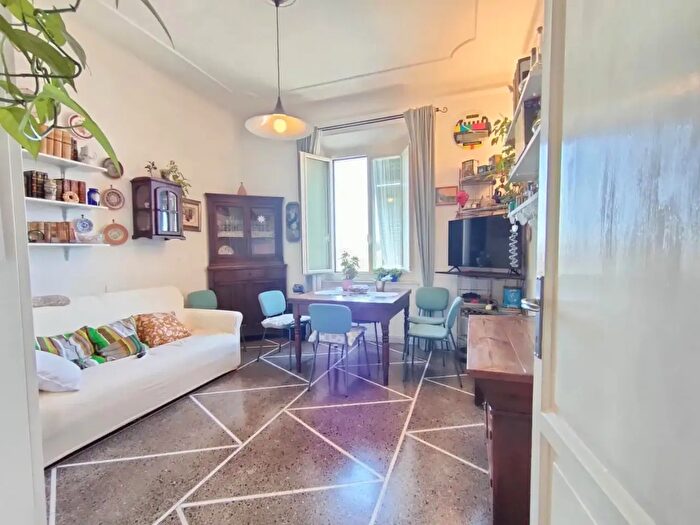 Appartamento con 5 locali in vendita in Pisa