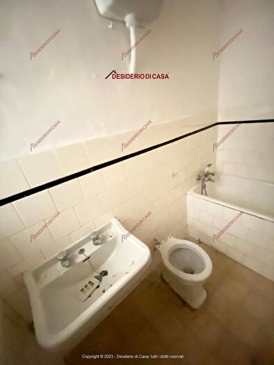 Casa con 7 locali in vendita in Trabia