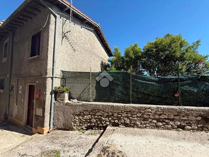 Appartamento trilocale in vendita in Vicolo Casilini, Artena