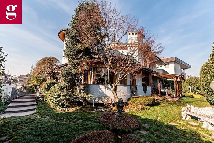 Case in Vendita e in Affitto - 3