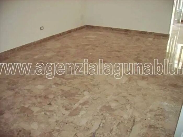 Casa con 7 locali in vendita in Via Roma, Mazara Del Vallo