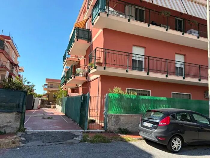 Appartamento trilocale in vendita in Via Formia, Ladispoli