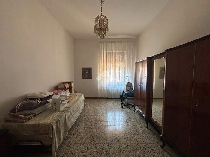 Appartamento quadrilocale in vendita in Via Dante Alighieri, Pontedera