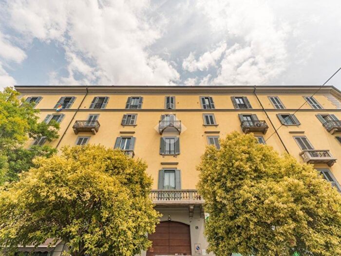 Appartamento bilocale in affitto in Pza Antonio Baiamonti, Garibaldi Corso Como, Milano
