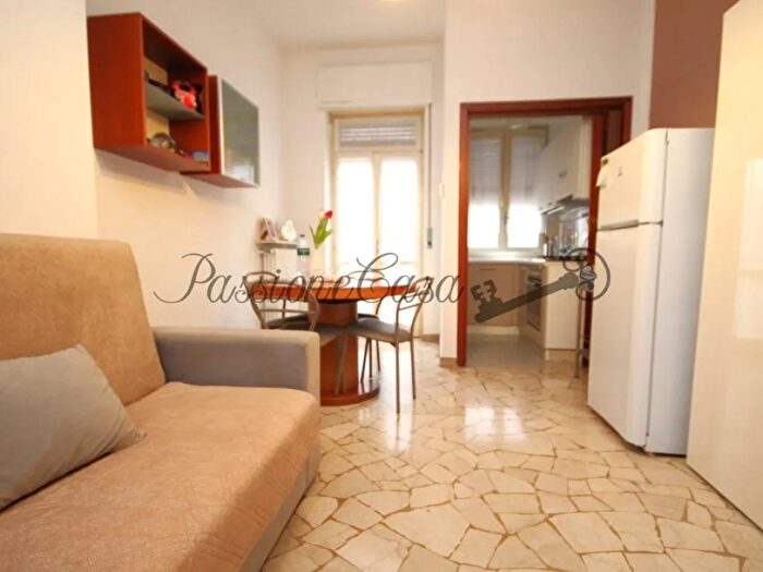 Appartamento bilocale in vendita in Via Rossini, Vigevano