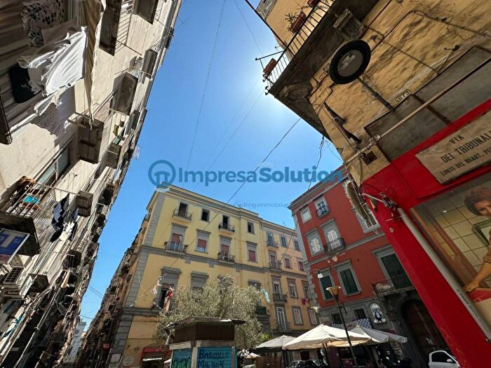 Appartamento monolocale in affitto in Piazza Sedil Capuano, Tribunali, Napoli