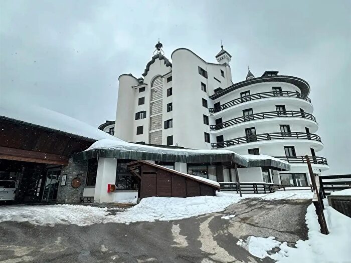 Appartamento quadrilocale in affitto in Via Sauze, Sestriere