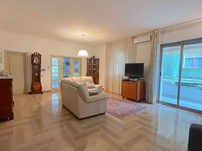 Appartamento con 5 locali in affitto in Via Del Mare, Porto dAscoli, San Benedetto del Tronto