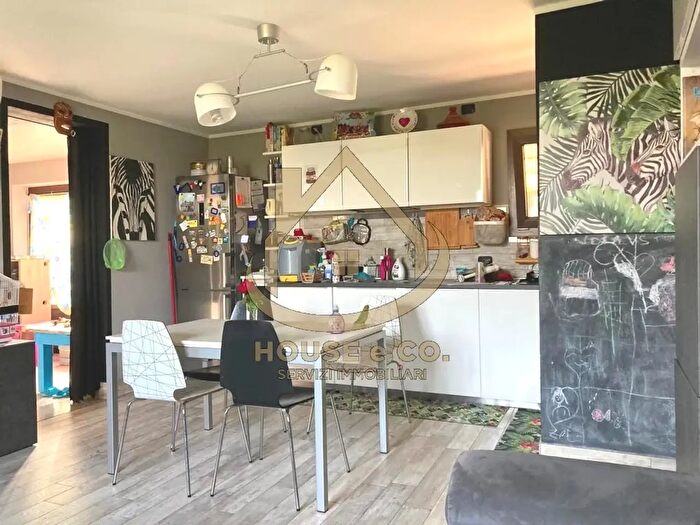 Casa trilocale in vendita in Vigevano Buccella, Vigevano