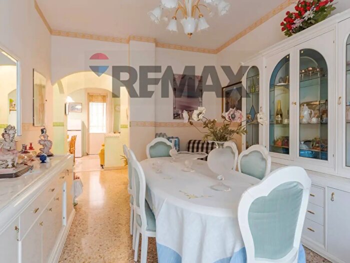 Appartamento quadrilocale in vendita in Via Zia Lisa, Catania