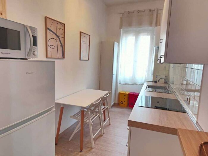 Appartamento in affitto in Via Tito Vignoli, Giambellino, Milano