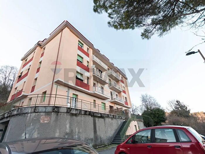 Appartamento quadrilocale in vendita in Via Maionoso, Genova