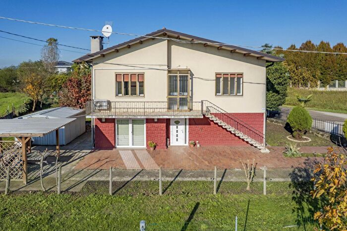 Casa con 6 locali in vendita in Bovolenta