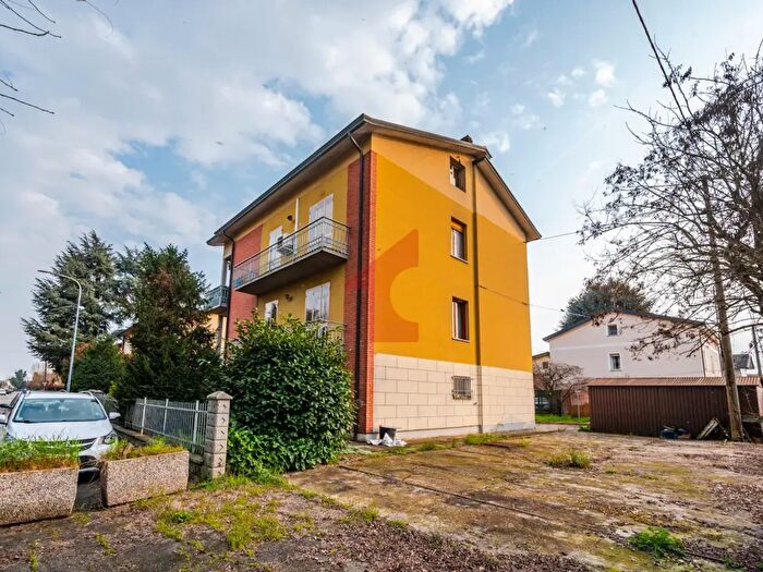Appartamento quadrilocale in vendita in Via Jack London, Reggio Emilia