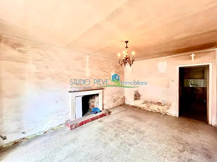 Casa quadrilocale in vendita in Piazza Aprile, Pieve A Nievole