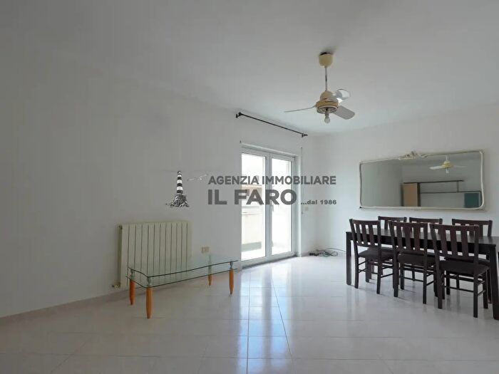 Appartamento trilocale in vendita in Via Filippo Turati, La Maddalena