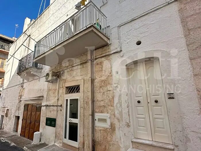 Casa bilocale in vendita in Via Ferri, Ostuni