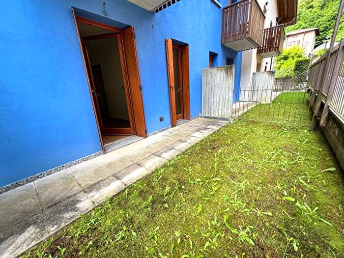 Appartamento bilocale in vendita in Via Roma, Ponte Nossa