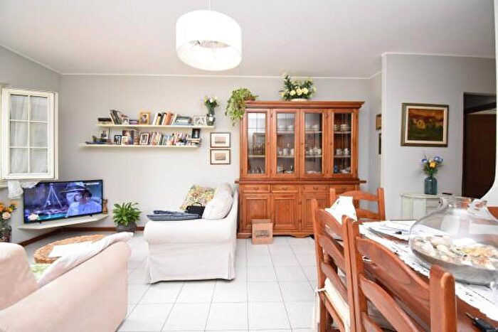 Casa con 6 locali in vendita in Via Fortunato Federigi, Seravezza