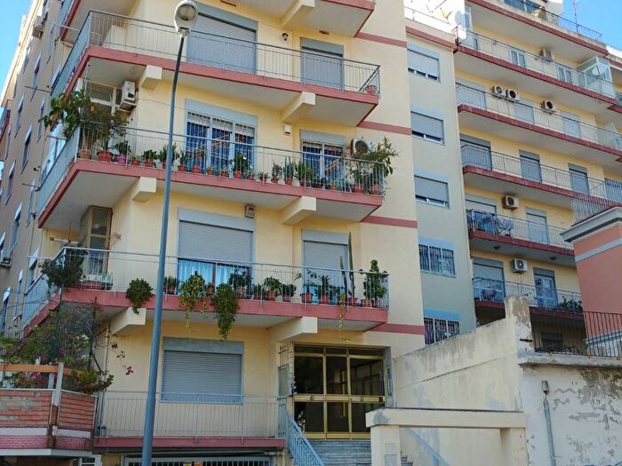 Appartamento trilocale in affitto in Viale Principe Umberto, Principe Umberto, Messina