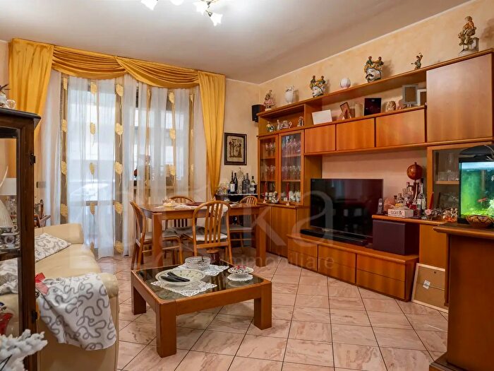 Appartamento trilocale in vendita in Via dei Pini, Pieve Emanuele