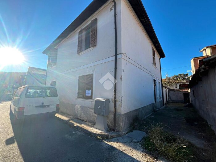 Casa con 5 locali in vendita in Via Monte Salviano, Avezzano
