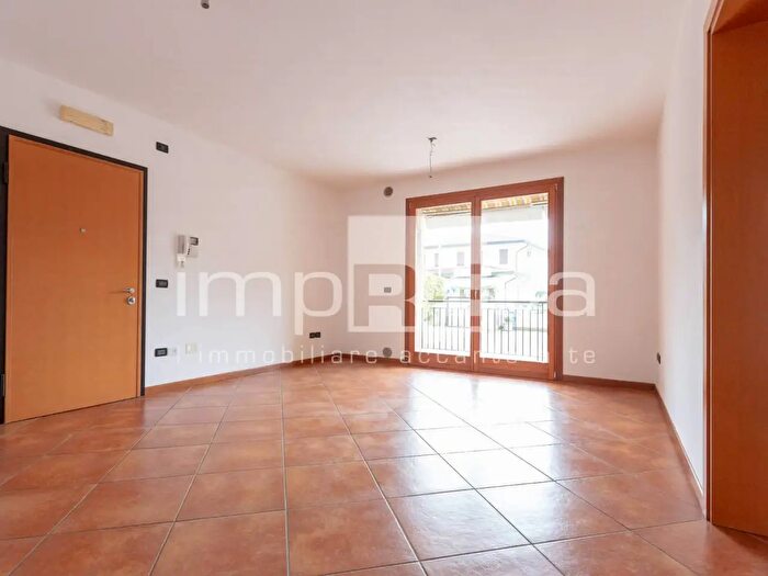 Appartamento trilocale in vendita in Via Chiesa, Ponte Di Piave