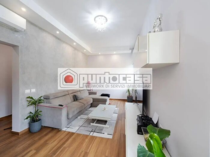 Appartamento quadrilocale in vendita in Via Alessandro Manzoni, Concorezzo
